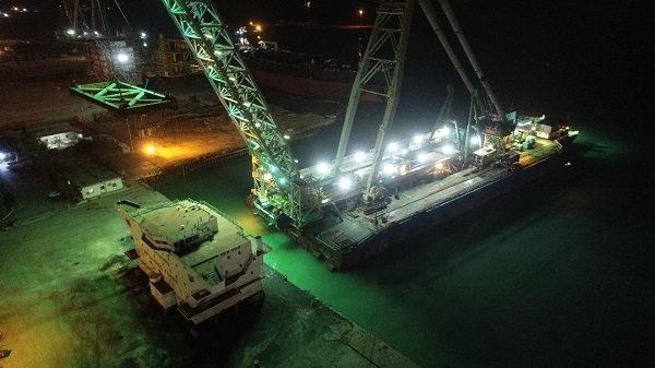 عملیات نصب سوپر استراکچر کشتی افراماکس دو
